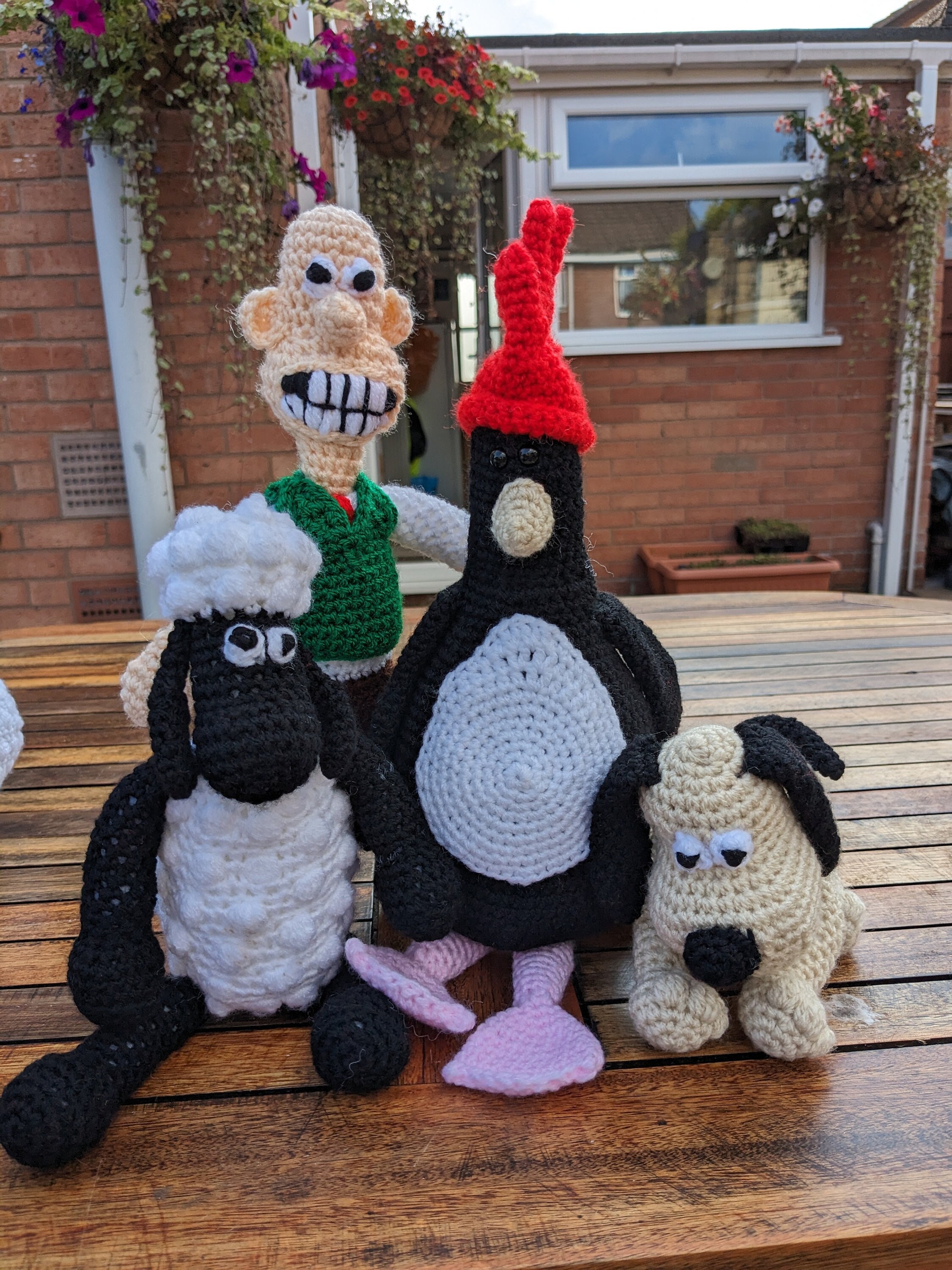 Wallace and Gromit and Feathers McGraw inspired crochet toys 