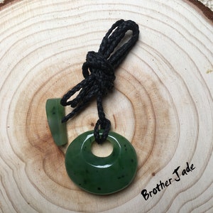 Free Shipping - Nephrite Natural - green jade - Jade - pendant - Lucky Donut Pendant - Gift - From russia -10.6g - 070
