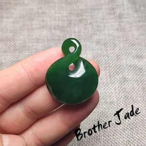 Russia Nephrite Natural Green Jade  Pendant - Large Maori Infinity Twist - Authentic Jade  - 10.7g -N203