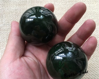 1PCS - Nephrite Natural - green jade - Jade ball -  jade stone - massaging ball- Gift - From Canada - 145G - 048