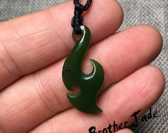 Maori-style spirale Sculpté Authentique Vert naturel jade jade Pendentif Maori-style spirale Sculpté Authentique Vert naturel jade jade Pendentif