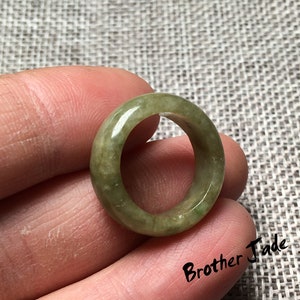 15.8mm - Anillo de jadeíta - Anillo de jade - Anillo de jade verde - Anillo de jade de ancho regular - 3.6g - N389