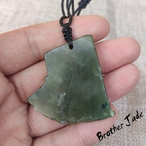 Authentic Natural Canadian Jade - Green Jade  Pendant -Nephrite jade - Canada Jade Pendant - Necklace jade  - Satin Polish- 17.5g -N278