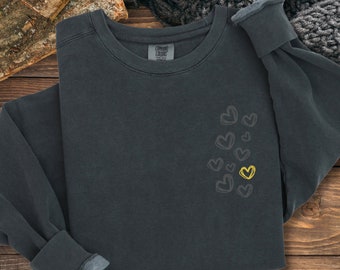 Minimalist Endo Warrior Sweatshirt, Comfort Colors Crewneck Endometriosis Awareness One In Ten Hearts, 1 in 10 March Endo Month, Endo Shirt