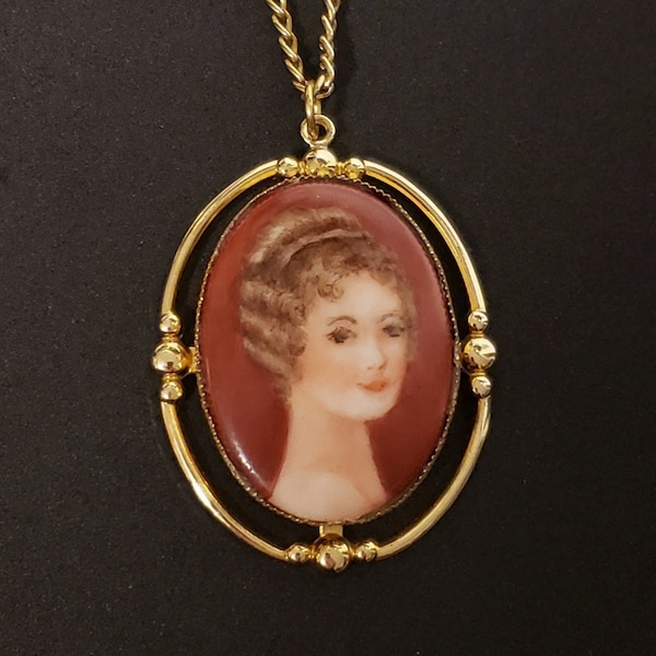 Vintage Gold Tone Woman Painted On Porcelain Cabochon Cameo Style Necklace