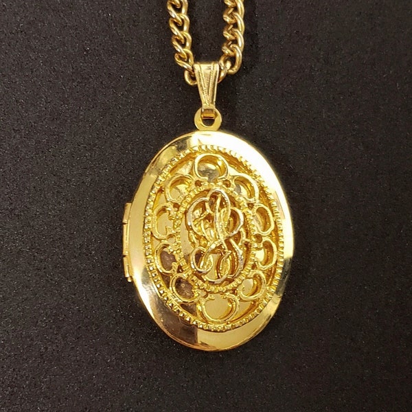 Vintage Gold Tone Lace Swirl Oval Locket Pendant Necklace