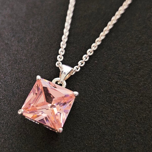 Sparkly Vintage Square Shape Pink Crystal Pendant Necklace
