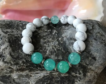 Aqua and white stretch bracelet