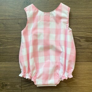 Pink character embroidery gingham bubble main image 0