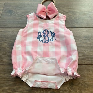 Pink character embroidery gingham bubble main image 1