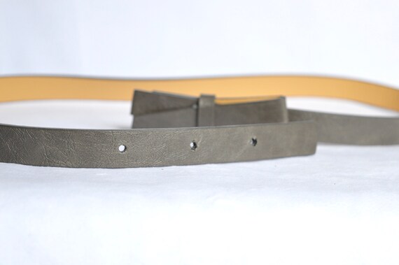 Vintage Leather Belt with Bow, Ecru/Taupe Leather… - image 5