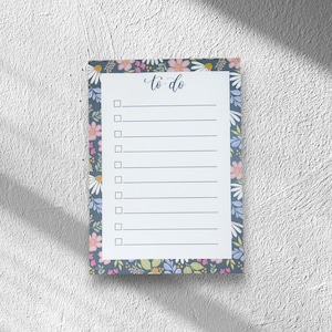 Daisy Pattern To-Do List - Memo Pad