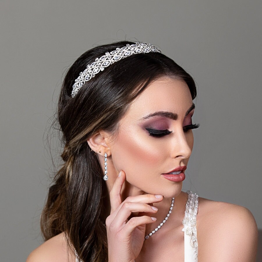 7 Tips for Choosing Your Bridal Hair Accessories – Ellee Couture
