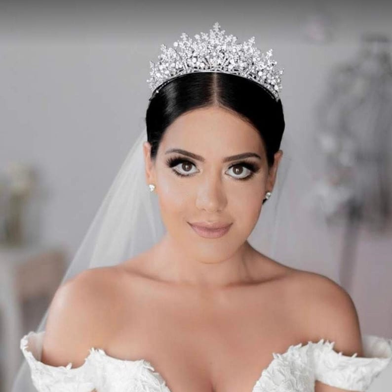 RENEE Swarovski Bridal Tiara, Wedding Crown, Bridal Tiara, Swarovski Crystals Tiara, Wedding Headpiece, Gorgeous Wedding Crown image 3