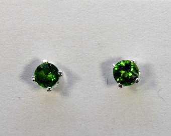 Chrome Diopside Round Cut Natural 3 mm Chrome Diopside Stud Earrings