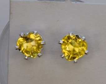 Delicate Heliodor Gold Beryl Heart Stud Earrings - 6mm Gemstone in Sterling Silver 6-Prong Setting
