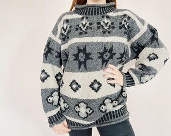 Vintage Knitted Sweater - Vintage Wool Knitwear - Chunky Knit - Retro Sweater - Vintage white sweater -  Nordic Knit - Vintage Wool Jumper