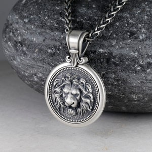 30mm Round Lion Head Pendant With Fleur de Lis, Braided Wheat Neck Chain 3mm 4mm Spiga Necklace, Sterling Silver 925 Medallion