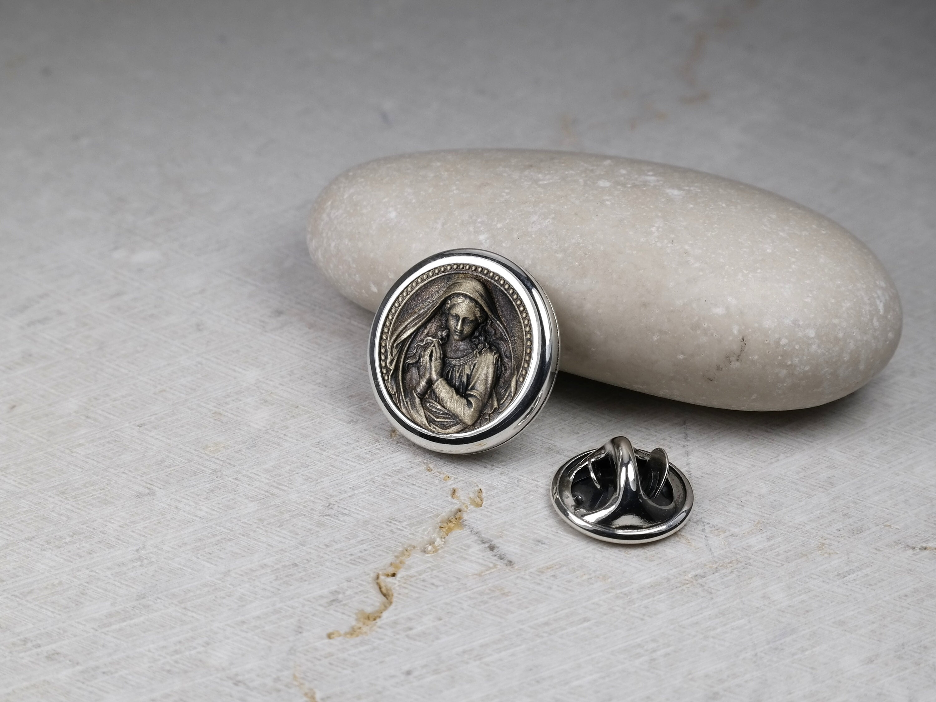 Virgin Mary Round Brooch Pin, Holy Mother Lapel Badge, Sterling Silver 925
