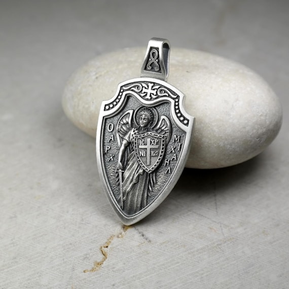 Saint Michael Silver Necklace, 2.5mm Spiga Neck Chain, St Michael Commander of God's Armies, Shield Archangel Medallion, Sterling Silver 925
