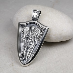 Saint Michael Commander Medallion, 2.5mm Spiga Neck Chain Sterling Silver 925, Shield Archangel Pendant, St Michael Necklace, Jewelry,Gift