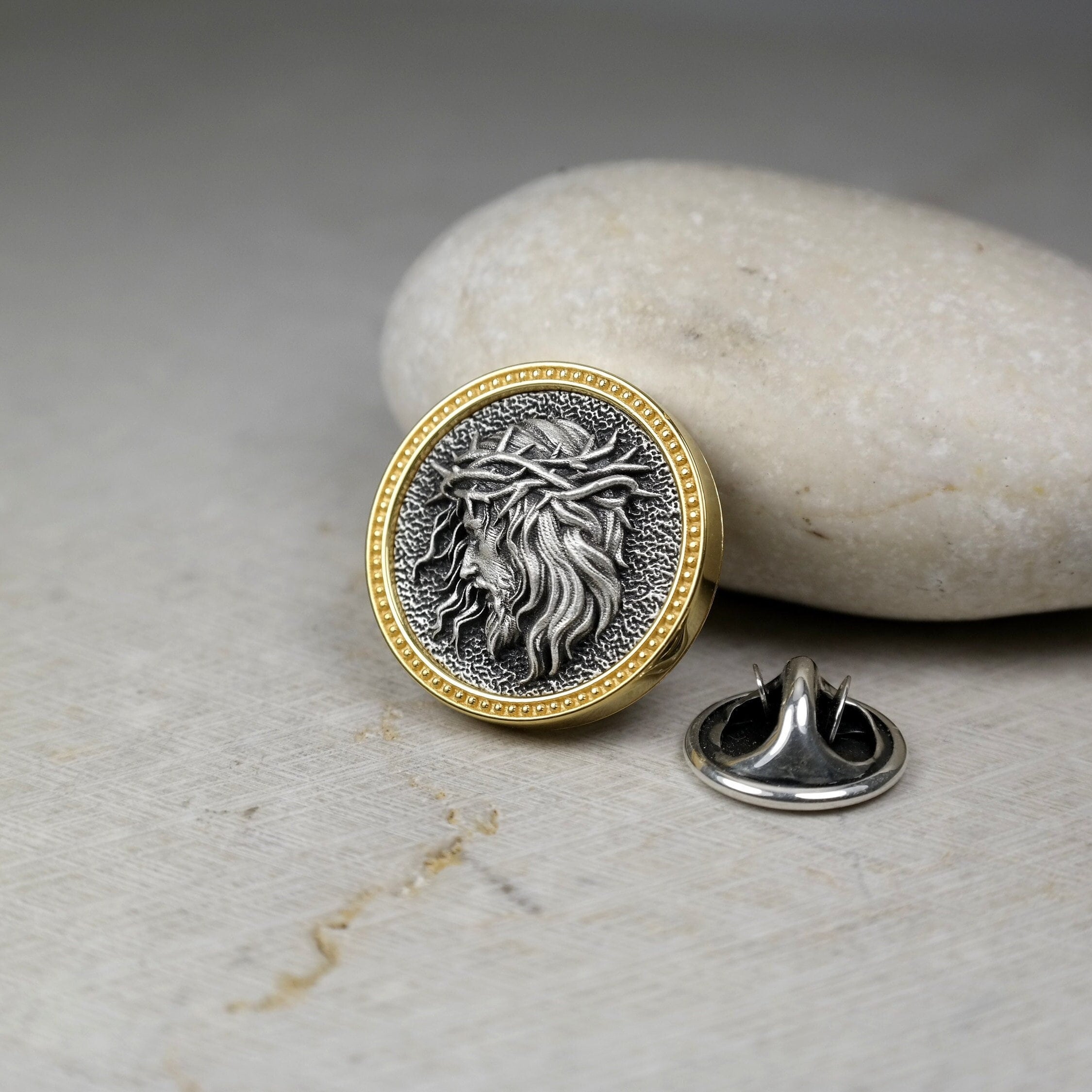 Jesus Christ Round Brooch Pin, Sterling Silver Gold Plated, Medieval Style Lapel Badge, Unique Design & Best Quality Jewelry Accessories
