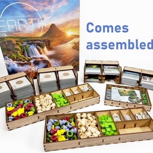 Earth organizer insert
