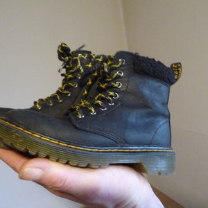 Vintage DR MARTENS Toddlers kids boots, kids unisex winter boots size UK11 US12 EU29