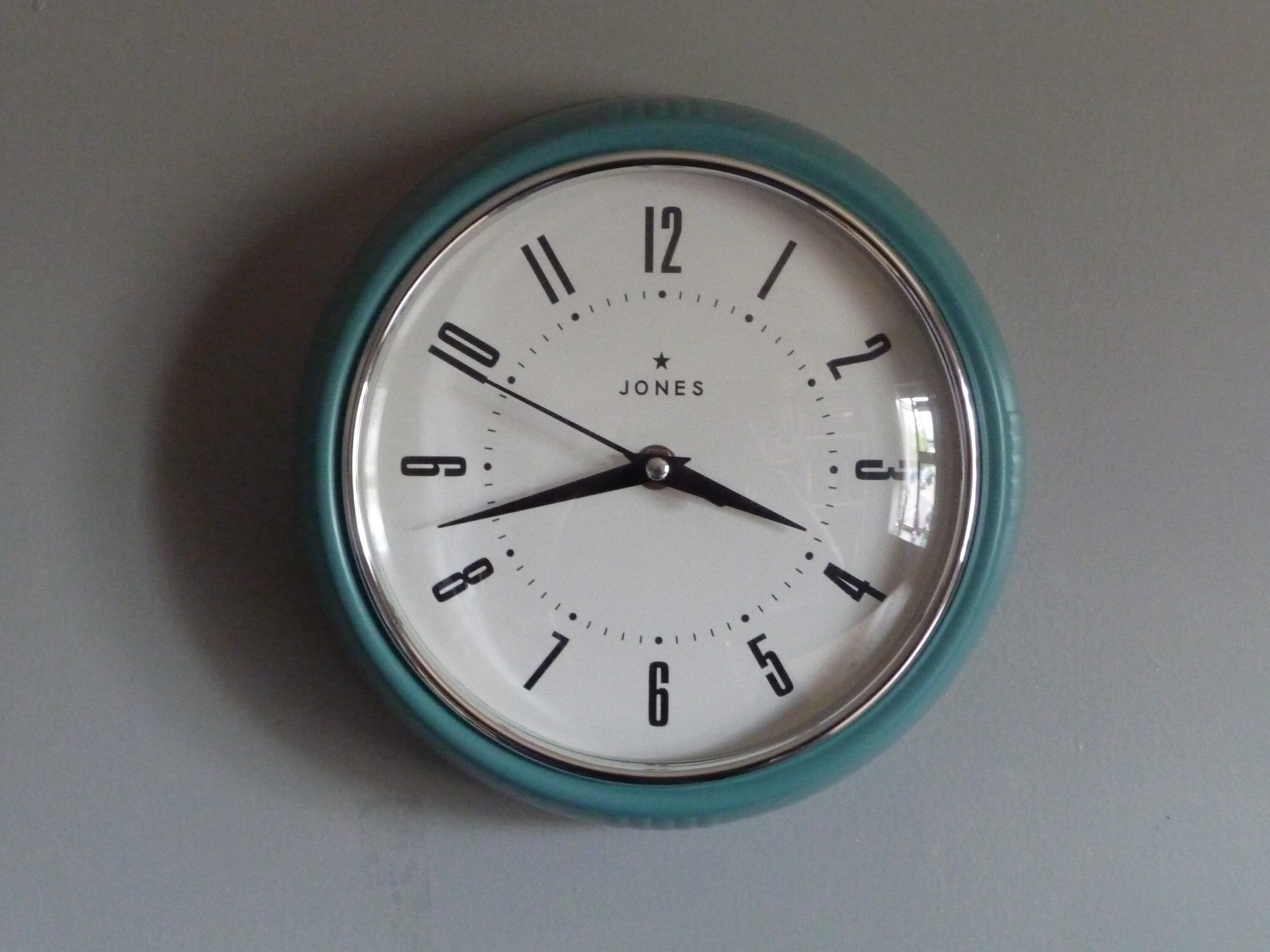 Funky Duck Egg Blue 12" Plastic Round Hanging Wall Clock Kitchen Home Retro Look 