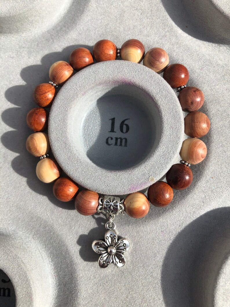 Mala bead 10mm bracelet fragrant cedar rosewood wood daisy charm friendship mom girlfriend gift stretch stackable prayer beads yoga bff