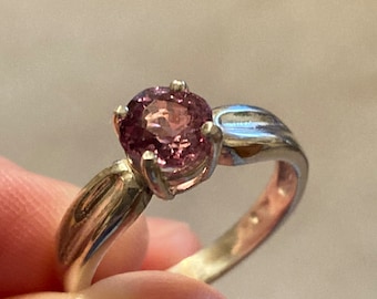Pink/Purple Spinel Ring