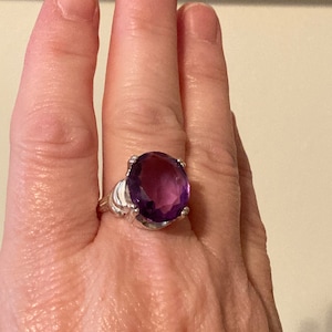 Anillo de amatista
