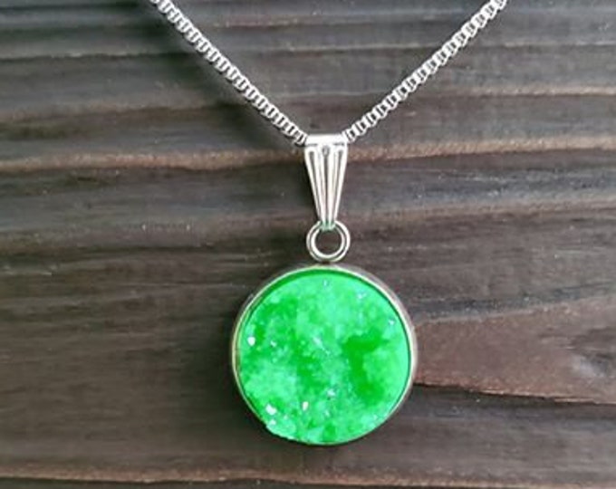 Neon Green Druzy Necklace (16mm)