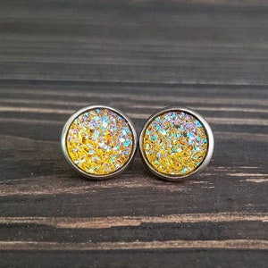Gespenschte Gelbe Druzy Ohrringe (12mm) | Hypoallergene Gelbe Ohrstecker | Roh Druzy Edelstein Ohrringe | Gelbe Stein Ohrringe