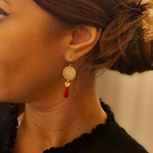 Boucles D'oreilles Pendantes Goutte - Doré Et Rouge Orangé, Perle Tissu, Fabrication France