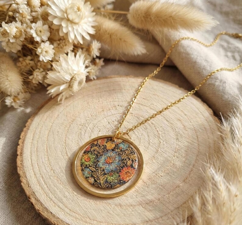 Japanese Floral Jewelry Set, Gold-Plated Stainless Steel Earrings and Necklace, Boho Floral Medallion, Handmade Gift Idea for Women (France) image 3