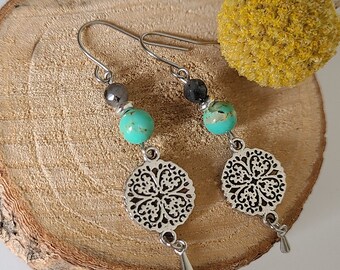 Boucles d'oreilles argentées pendantes - pièce ronde perles naturelles - bijoux pour femme - cadeau
