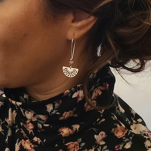 Srebrne wiszące kolczyki - wachlarz - naturalne różowe koraliki howlitu - biżuteria damska - prezent świąteczny