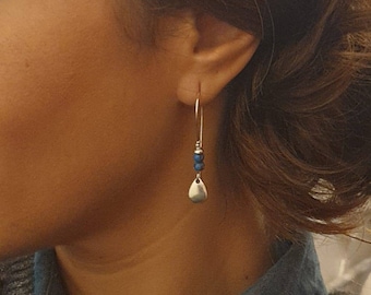 Small silver drop earrings - Women&#39;s jewelry. Handmade jewelry gift.
