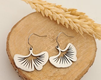 Silver Ginkgo bilboa leaf earrings in stainless steel - Women's jewelry. Handcrafted jewelry gift