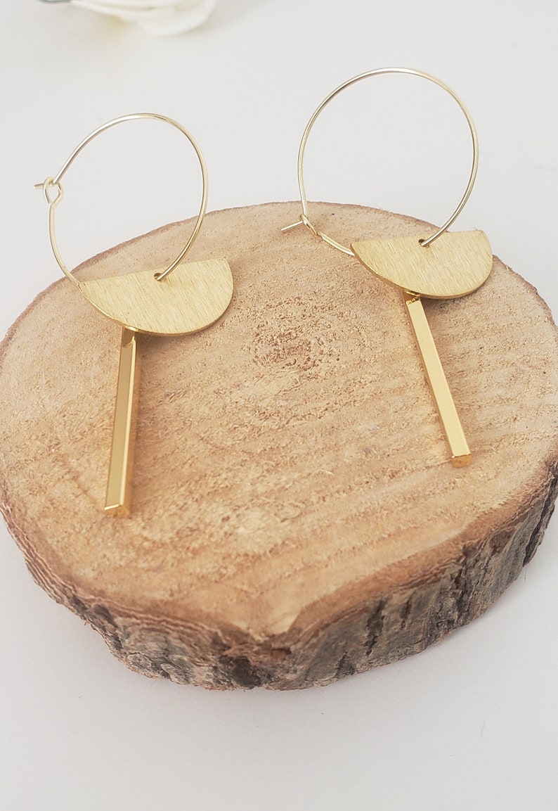Boucles d'oreilles créoles dorées acier inoxydable demi cercle géométrique Bijoux pour femme. Cadeau bijou Noël image 4