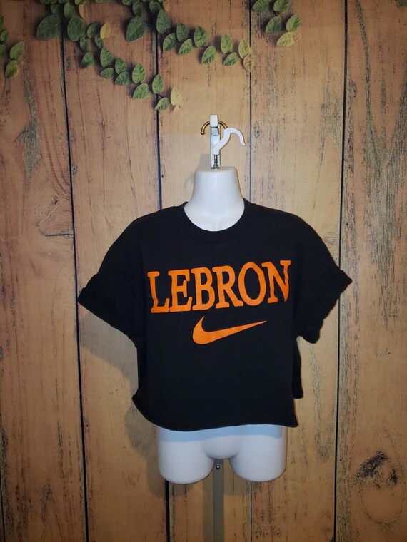 nike graphic tee