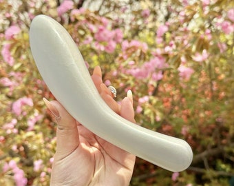 6 "+ Natural White Jade Hand geschnitzter Massage Stick, Kristallquarz Massage Stick, Kristall Penis, Energiekristall, Reiki Heilung, Kristallgeschenke 1PC