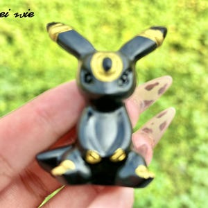 2.2&quot; Natural Obsidian Hand Carved Umbreon,Crystal quartz Elf,Umbreon Carving,Energy crystal,Reiki healing,Home Decor,Crystal gifts 1PC