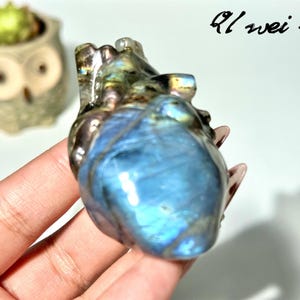 2,6 "Natural Labradorite Hand geschnitztes Herz, Kristallquarz Herz Schädel,Herz Carving, Energiekristall,Reiki Heilung,Innendekoration,Kristallgeschenk