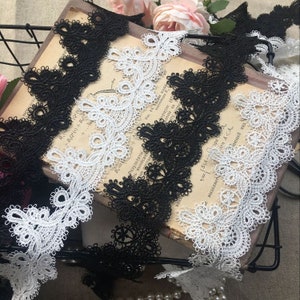 2 Yards Exquisite Eyelet Lace Trim In Black/Off White Water Soluble Polyester Venice Lace For Garment, Headband Accessory