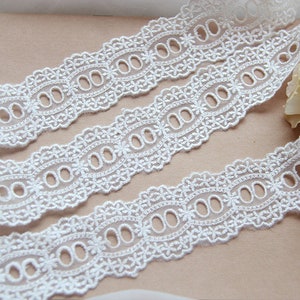 2019 New Item! Off White Bridal Lace Trim, Floral Embroidered Eyelet Trim Lace, Wedding Gowns Lace Accessories 2 Yards Long