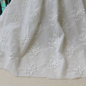 Cotton Fabric Off White 3D Floral Embroidered Wedding Fabric Prom Dress By The Yard