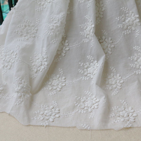 Cotton Fabric Off White 3D Floral Embroidered Wedding Fabric Prom Dress By The Yard