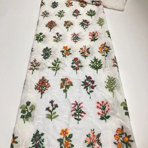 Tissu de coton brodé à fleurs,Tissu à fleurs,Tissu brodé,Tissu de courtepointe,Tissu de créateur,Tissu pour habillement,Tissu au mètre,Tissu de coton